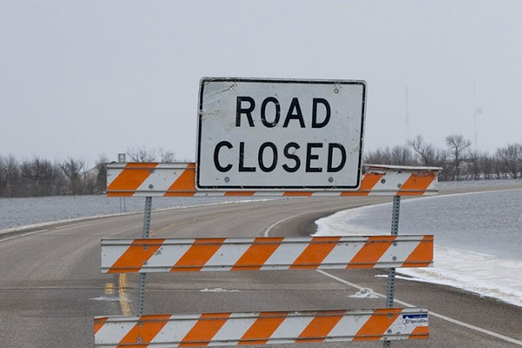Honoapi‘ilani Highway Nighttime Lane Closures Scheduled for Striping Work Near Olowalu Village