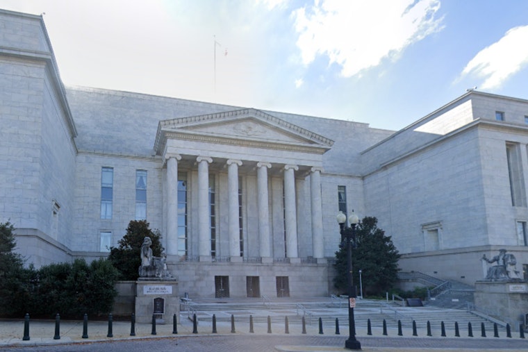 House Oversight Committee Intensifies Probe into Federal Handling of Epstein and Maxwell Cases