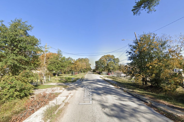 Houston Man, 52, Dies in Car Crash on Lucerne Street as Police Investigate Cause