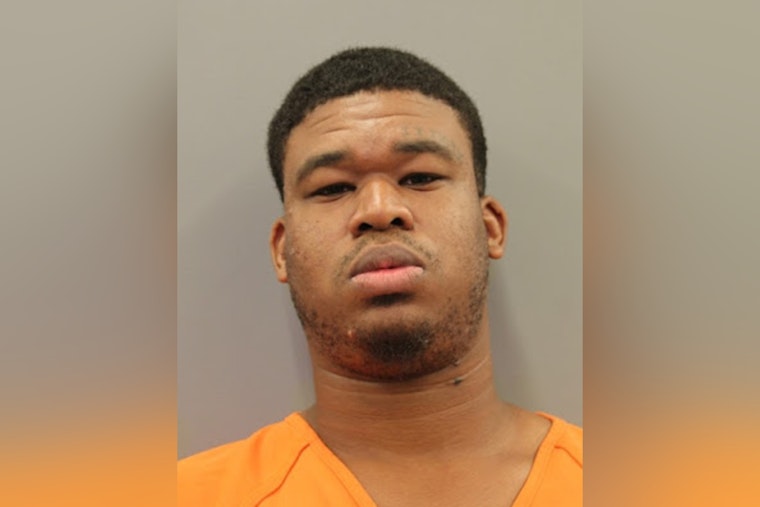 Houston Man Apprehended, Charged with Aggravated Robbery With Deadly Weapon