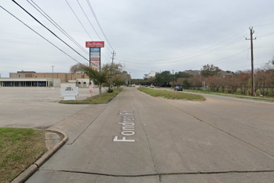 Houston Police Officer and Two Civilians Hospitalized After Collision on Fondren Road