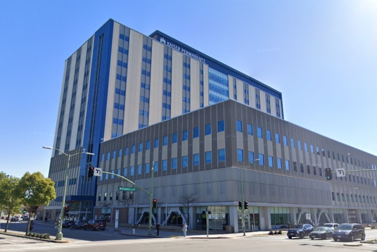 Hundreds of Northern California Kaiser Healthcare Workers Strike for Better Conditions and Patient Care
