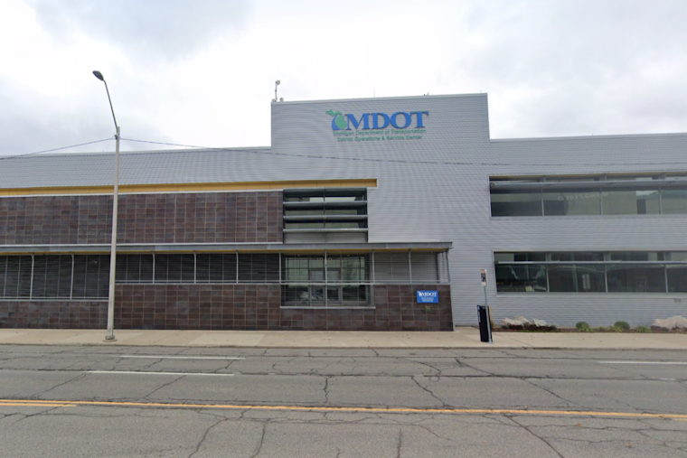 I-96 Flex Lanes Go Live: New Ramp Metering Aims to Ease Congestion for Detroit Commuters