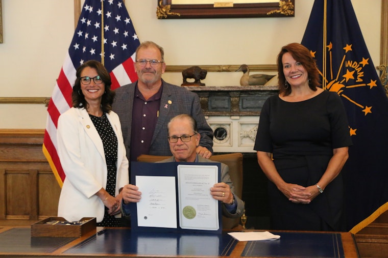 Indiana Governor Signs Bill Criminalizing Signal Jamming Devices to Protect Communication Networks