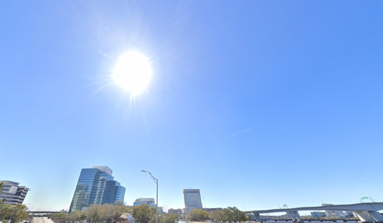 Jacksonville Forecasts Sunny Skies and Breezy Days Ahead, Possible Weekend Showers