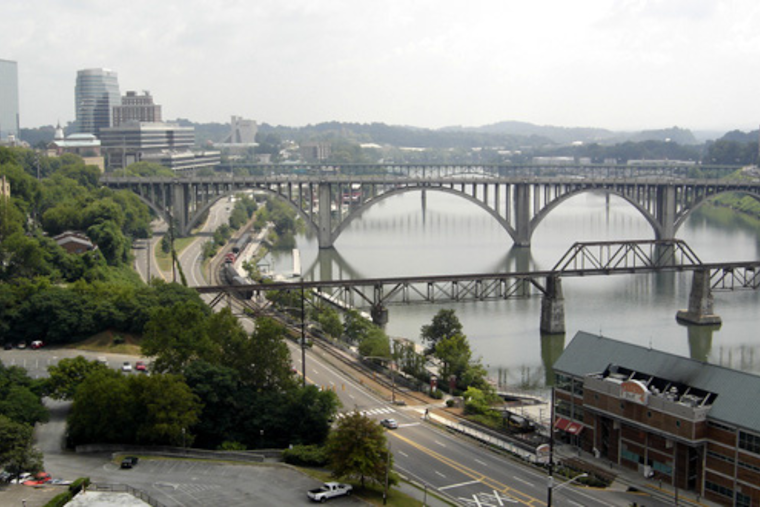 Knoxville Braces for Potential Severe Weather, NWS Issues Alert for Afternoon Storms