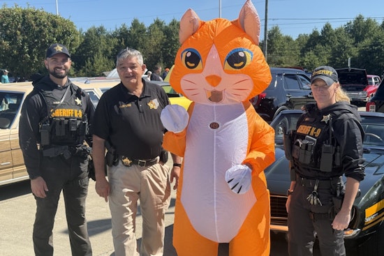 Lorain County K-9 Unit Showcases Skills at Cause for Paws Car Show in Vermilion