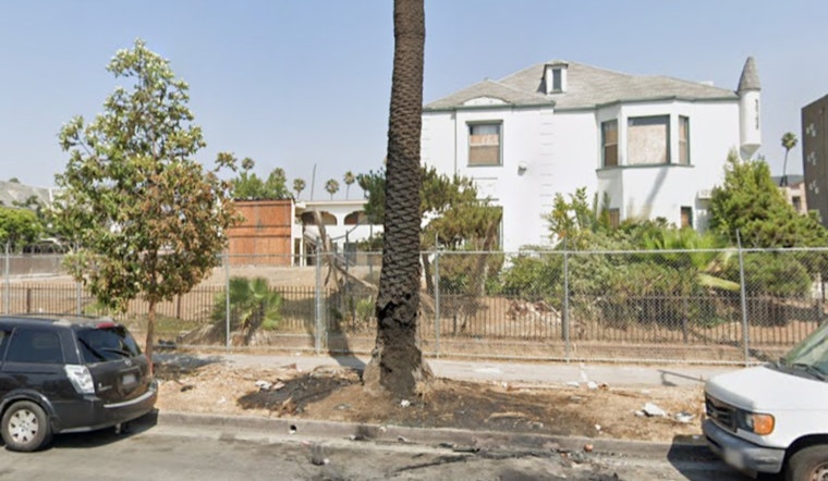 Los Angeles Firefighters Achieve Rapid Knockdown of Blaze at Former School Building in Pico-Union