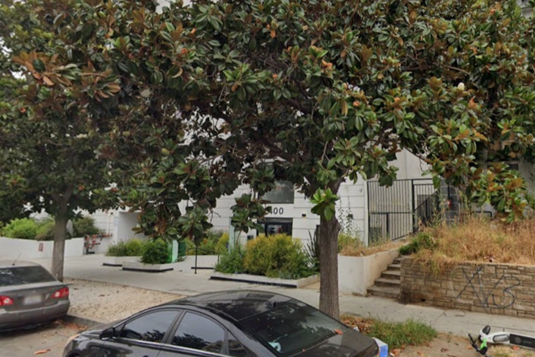 Los Angeles Firefighters Quickly Extinguish Koreatown Apartment Blaze; No Injuries Reported