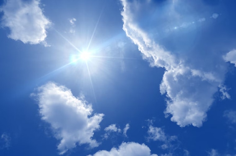 Los Angeles Welcomes Mild, Sunny Week with Consistent Light Winds, Evening Fog