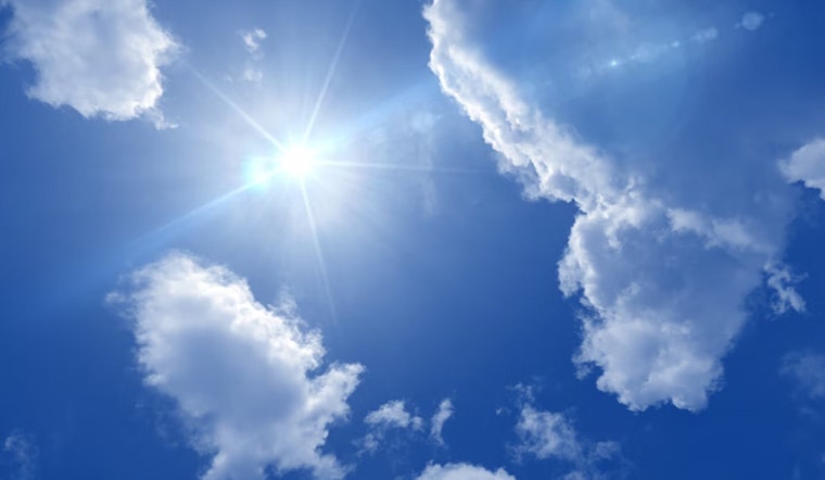 Los Angeles Welcomes Mild, Sunny Week with Consistent Light Winds, Evening Fog