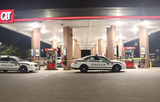 Man Fatally Shot After Confrontation at Tulsa QuikTrip as Police Investigation Underway