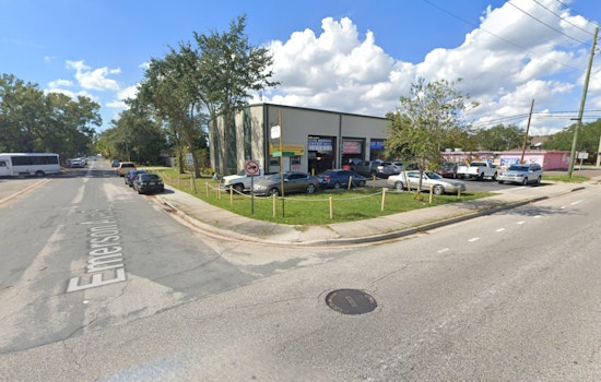 Man Fatally Shot While Driving, Leads to Crash with Toddler in Car in St. Petersburg