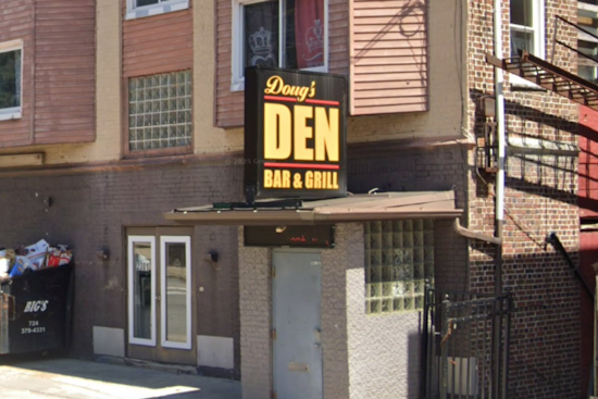 Man Stabbed in Neck Following Bar Fight in Pittsburgh's Carrick Neighborhood, Police Investigate
