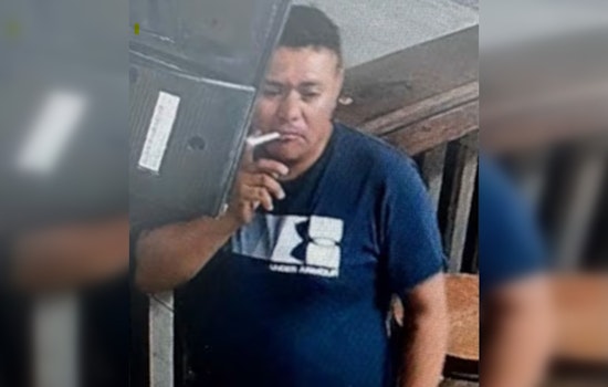 Manhunt Underway in Suburban Houston After Fatal Shooting at Liberty County Bar Leaves 1 Dead, 5 Injured