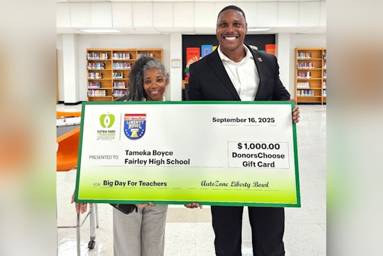 Memphis Teacher Honored with $1,000 Award for Educational Excellence