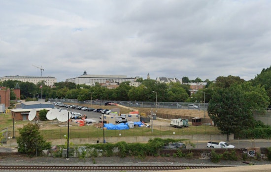 Mild Morning Drizzle Gives Way to Cloudy Skies in Washington D.C., Sunny Days Ahead