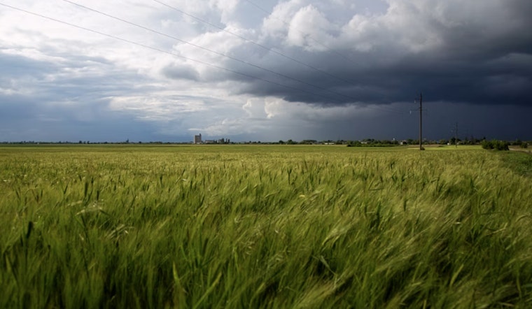 Milwaukee Forecast: Sunny Start to a Week of Showers and Possible Thunderstorms, NWS Advises Caution