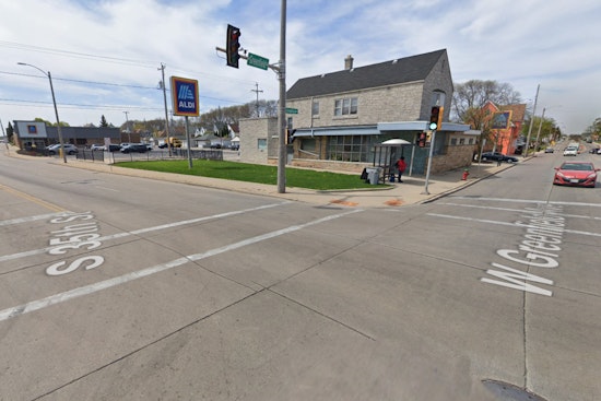 Milwaukee Police Seek Driver of GMC Truck in Fatal Hit-and-Run on South 35th Street