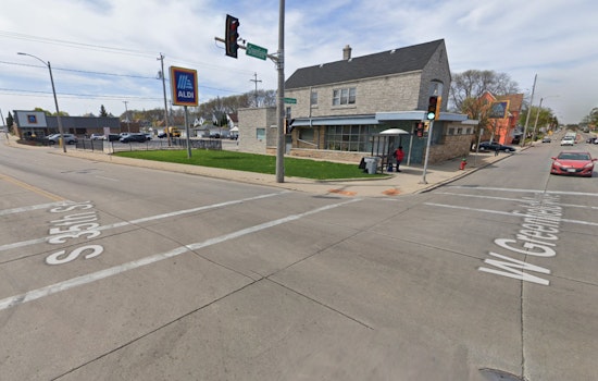 Milwaukee Police Seek Driver of GMC Truck in Fatal Hit-and-Run on South 35th Street