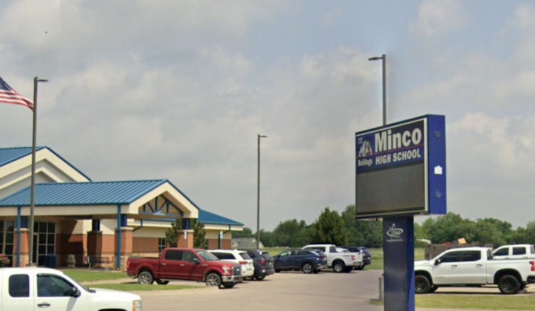 Minco High School Softball Team Injured in Grady County Bus Rollover, Community Urged to Pray