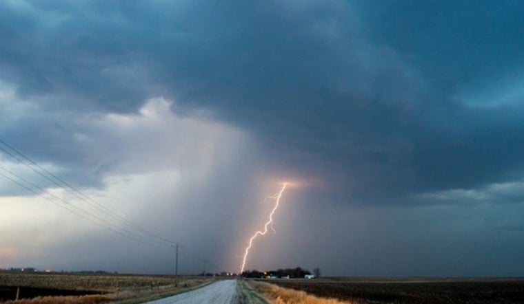 Minneapolis and Central Minnesota Brace for Isolated Thunderstorms and Gusty Winds
