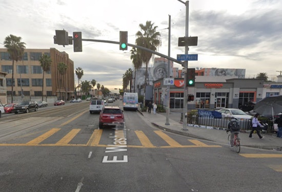 Minor Collision Between Vehicle and Blue Line Train Disrupts Traffic in Los Angeles