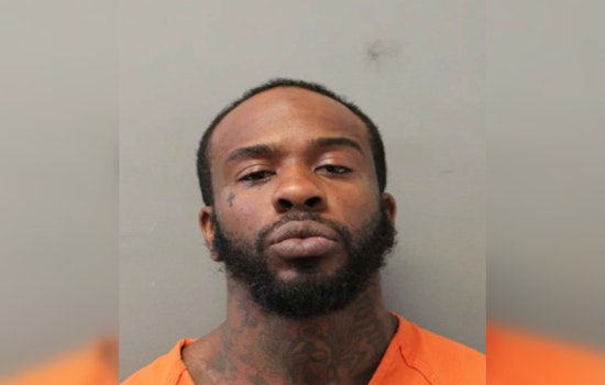 Motorcyclist Arrested After High-Speed Chase Leads to Discovery of Weapons and Drugs in Harris County