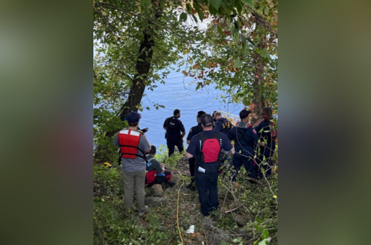 Nashville Authorities Probe After Truck Pulled From Cumberland River, Witness Reports See Person Swimming to Shore