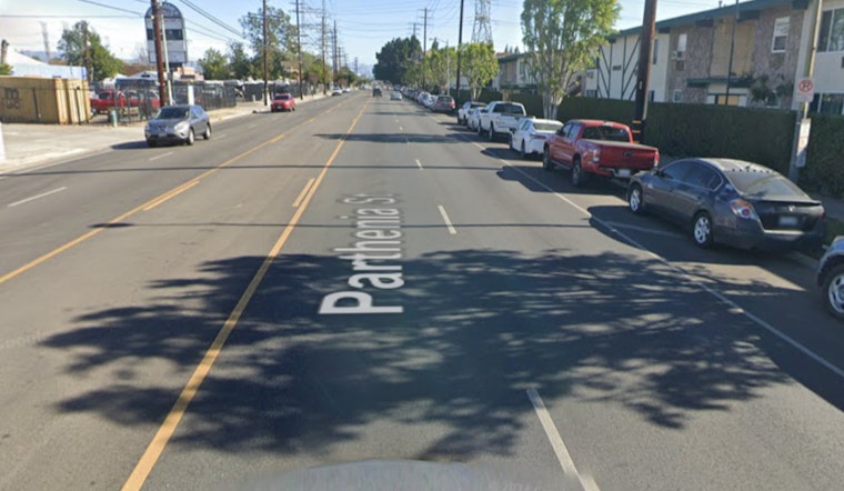 Northridge Apartment Fire Extinguished Rapidly by LAFD, Residents Displaced but Unharmed