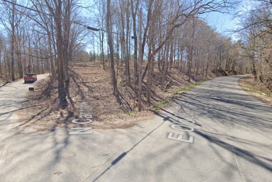 Off-Duty Officer Involved in Collision with Bicyclist in Salem, Victim Airlifted to Hospital