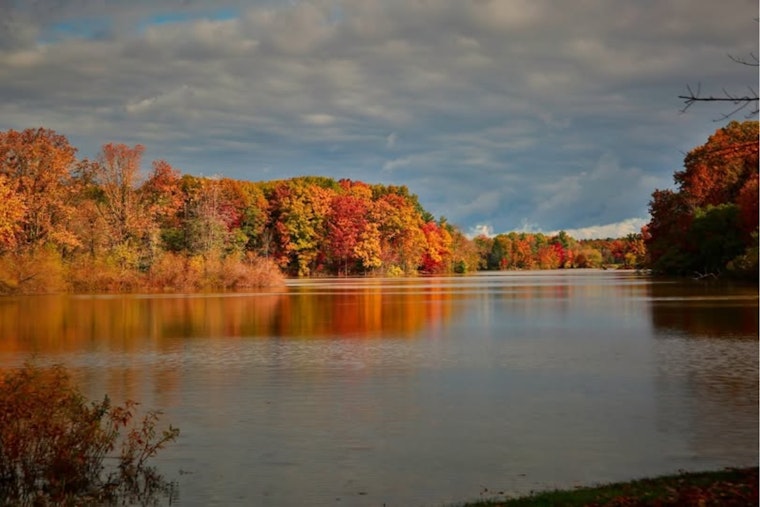 Ohio Department of Transportation Invites Travelers to Explore State's Scenic Byways Amidst Autumn Splendor