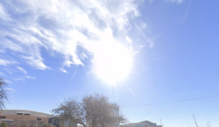 Oklahoma City Residents to Enjoy Sunny Skies and Mild Temperatures with Slight Chance of Thunderstorms Later in the Week