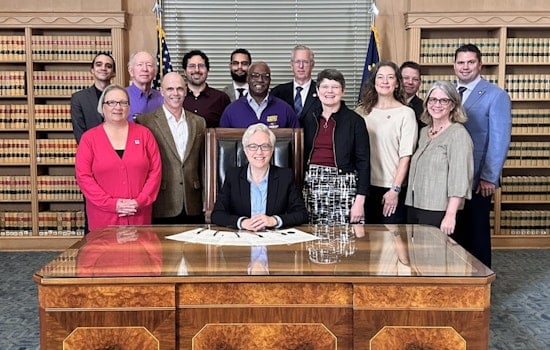 Oregon Governor Tina Kotek Signs Landmark Climate Resilience Investment Act to Guide State Treasury's Green Shift