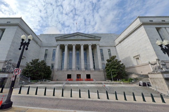 Oversight Committee Presses Treasury for Epstein-Maxwell SARs, Subpoenas Political Figures