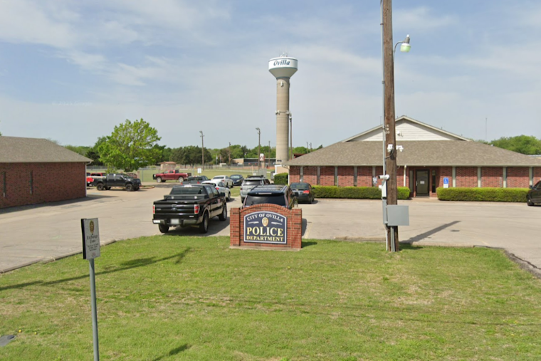 Ovilla Police Host Blood Drive with Dallas Cowboys Perk, Donors to Receive Themed T-Shirt