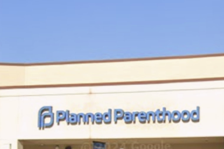 Planned Parenthood Arizona Stops Accepting Medicaid Amidst Trump-Era Policy Impacting Abortion Providers