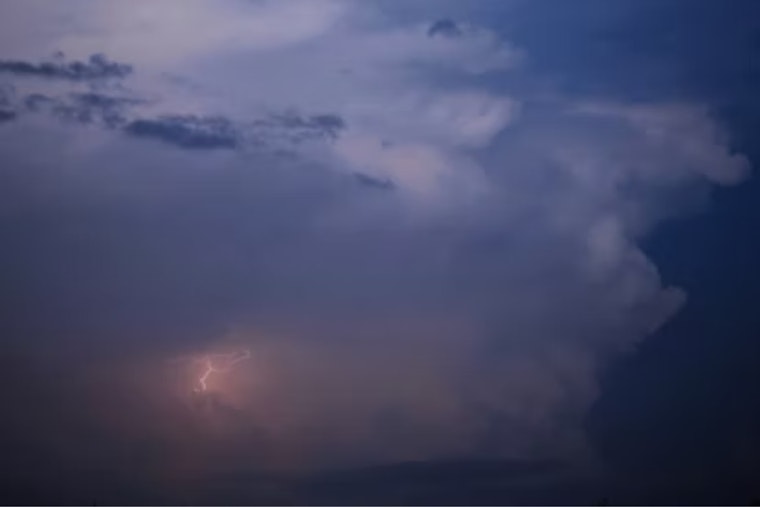 Salt Lake City Braces for Showers and Thunderstorms, Sunny Respite Anticipated Early Next Week