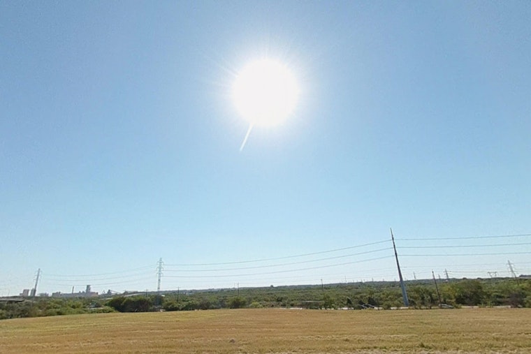 San Antonio Braces for Sizzling Temperatures in Mid-90s Throughout the Week