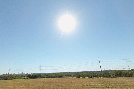 San Antonio Braces for Sizzling Temperatures in Mid-90s Throughout the Week