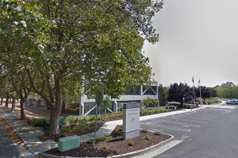 San Ramon Jewel Heist: Armed Robbery at Heller Jewelers Leads to Multi-County Police Chase with Several Suspects Detained