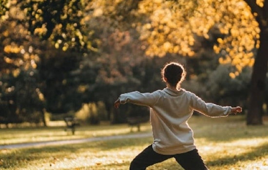 Scott County Hosts Lakeside Qigong Session on Fall Equinox