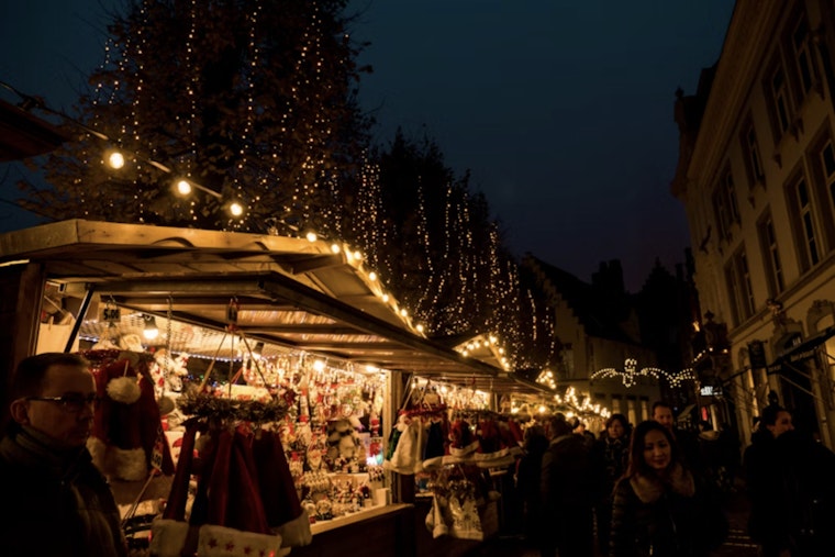 Scottsdale Night Market Vendors Face Economic Challenges as Tariff Loophole Closes