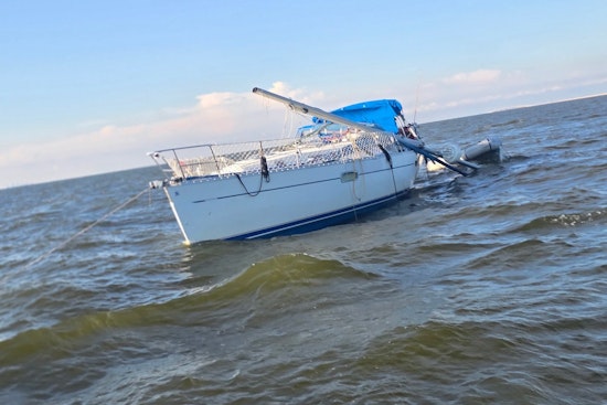 Search Underway for Missing Boater After Sailboat Accident on Lake Pontchartrain