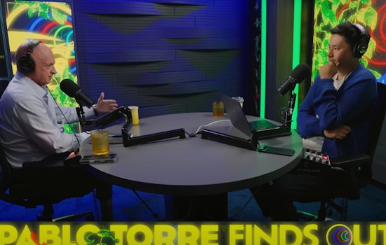 Senator Mark Kelly of Arizona Discusses Political Violence, Campaign Finance, and AI's Role in the Economy with Pablo Torre