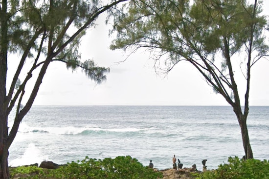 Senior Woman in Critical Condition After Being Found Unresponsive in Oahu's North Shore Waters