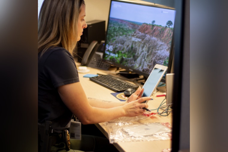St. Charles County Police Urge Vigilance Against Online Predators Amid Cyber Safety Concerns