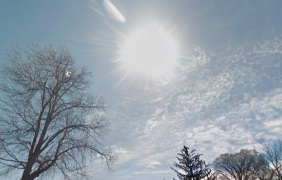 St. Louis Braces for Sizzling Week Ahead with Mid-90s Heatwave, Sunny Skies per NWS Forecast