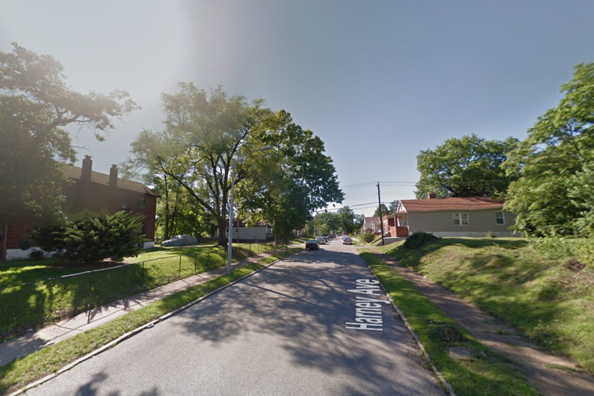 St. Louis Police Investigate After Family Discovers Woman's Body in Bag on Harney Avenue