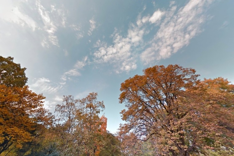 St. Louis Welcomes Autumn Chill as NWS Reports Comfortable 63°F with Partly Cloudy Skies